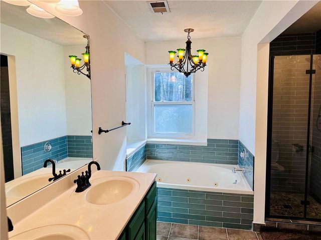 1140 Taylor Oaks Drive, Roswell, GA 30076