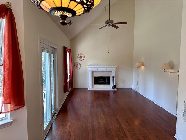 1140 Taylor Oaks Drive, Roswell, GA 30076