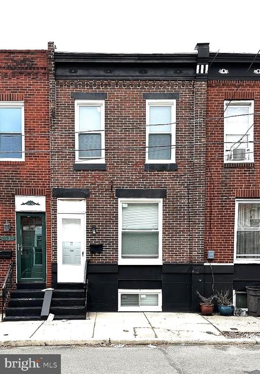 1528 S HOLLYWOOD ST, Philadelphia, PA 19146