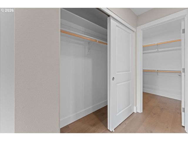 9824 Sw 34th Pl, Portland, OR 97219