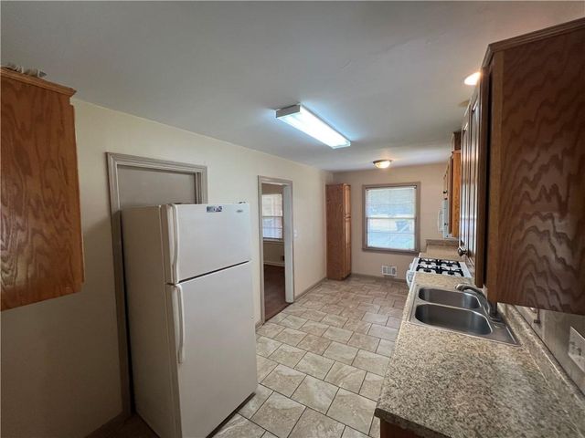 115 Charles Avenue SE, Marietta, GA 30067