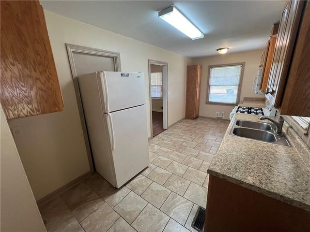 115 Charles Avenue SE, Marietta, GA 30067