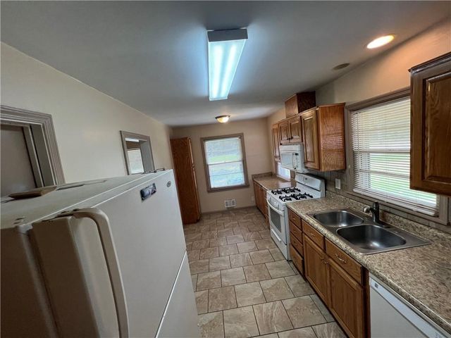 115 Charles Avenue SE, Marietta, GA 30067
