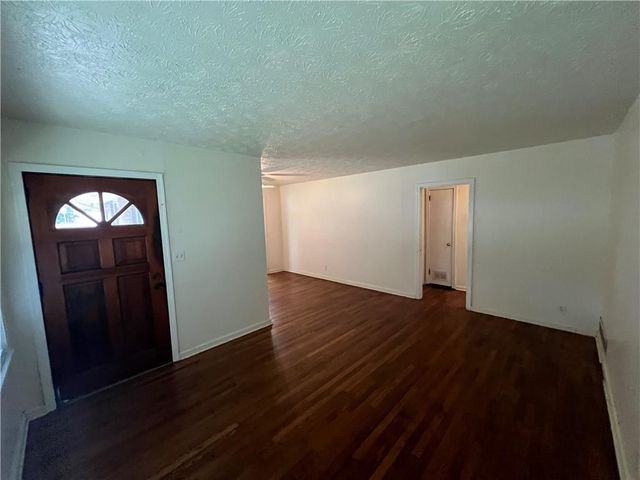 115 Charles Avenue SE, Marietta, GA 30067