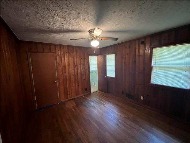 115 Charles Avenue SE, Marietta, GA 30067