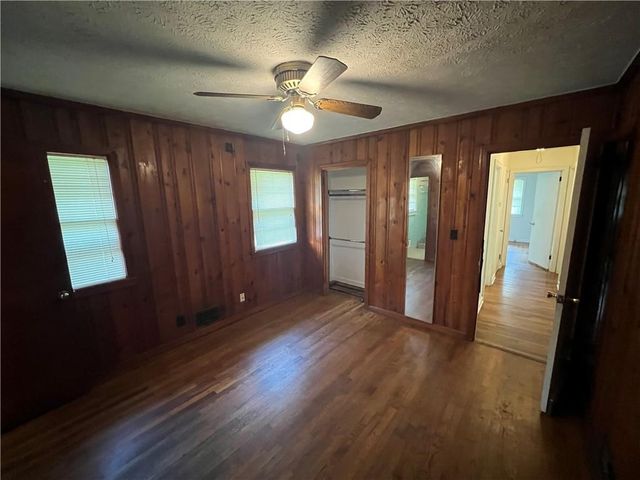 115 Charles Avenue SE, Marietta, GA 30067