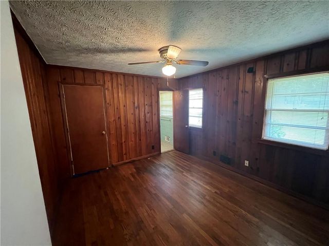 115 Charles Avenue SE, Marietta, GA 30067