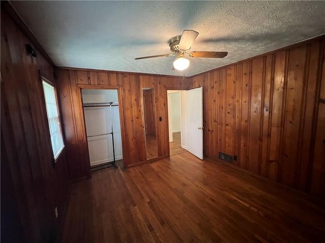 115 Charles Avenue SE, Marietta, GA 30067
