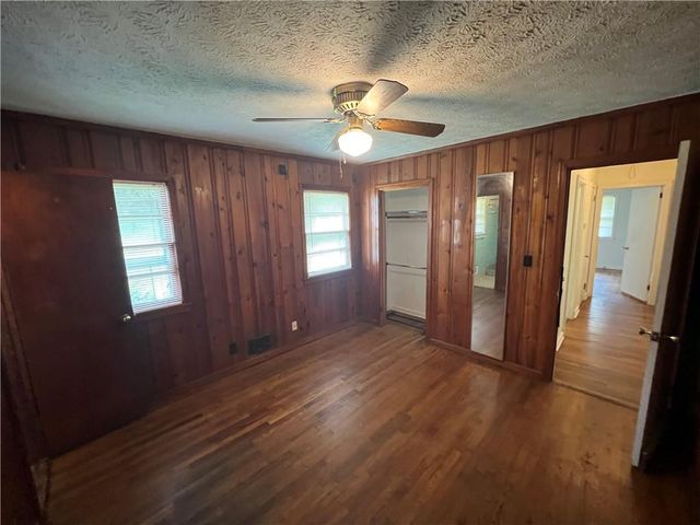 115 Charles Avenue SE, Marietta, GA 30067