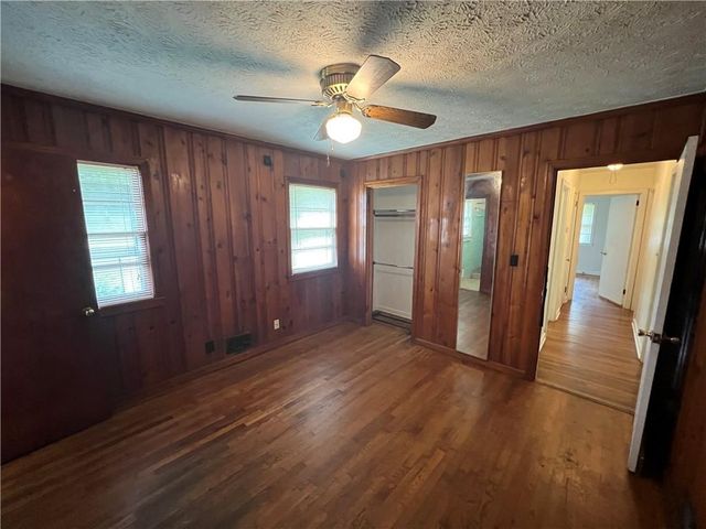115 Charles Avenue SE, Marietta, GA 30067