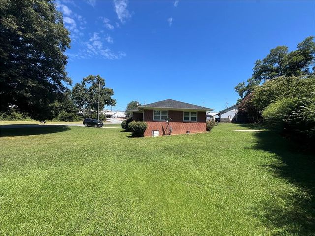 115 Charles Avenue SE, Marietta, GA 30067