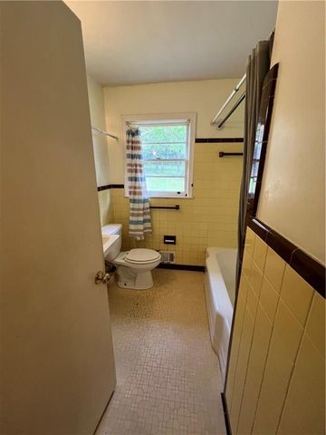 115 Charles Avenue SE, Marietta, GA 30067