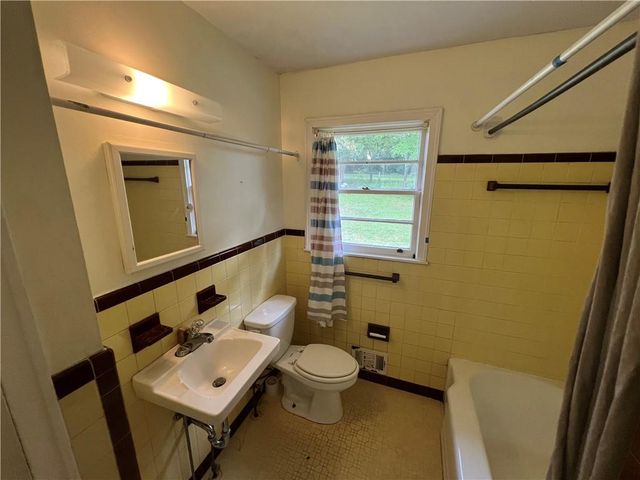 115 Charles Avenue SE, Marietta, GA 30067