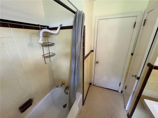 115 Charles Avenue SE, Marietta, GA 30067
