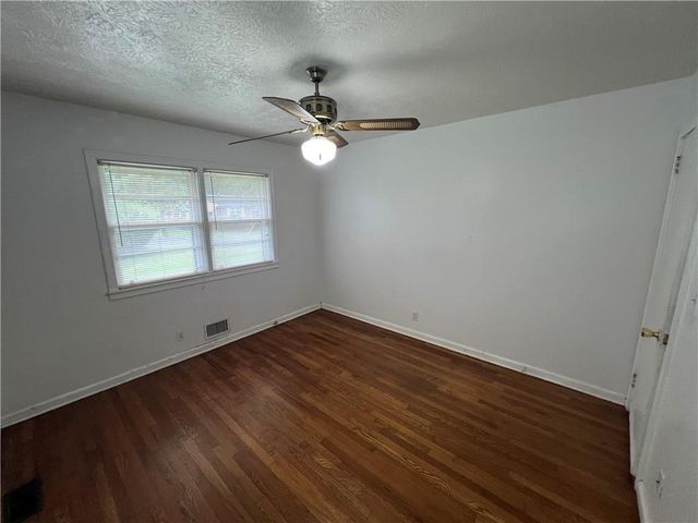 115 Charles Avenue SE, Marietta, GA 30067