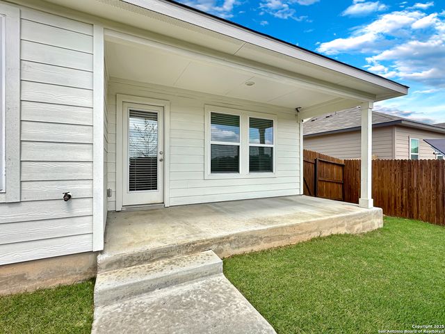 408 Pebble Creek Run, New Braunfels, TX 78130