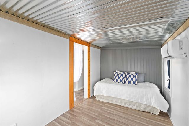 1112 W Baker Street, Brownwood, TX 76801