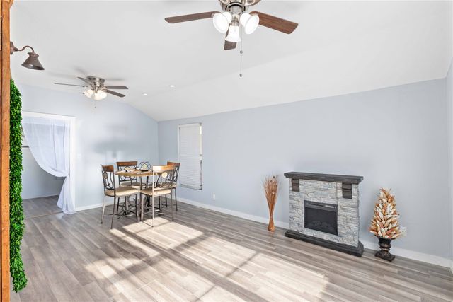 1112 W Baker Street, Brownwood, TX 76801