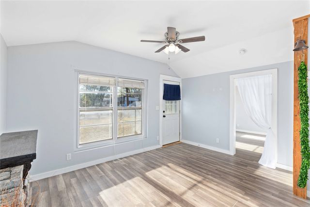 1112 W Baker Street, Brownwood, TX 76801