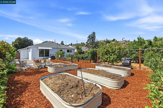 1736 Halsey Ave, San Leandro, CA 94578