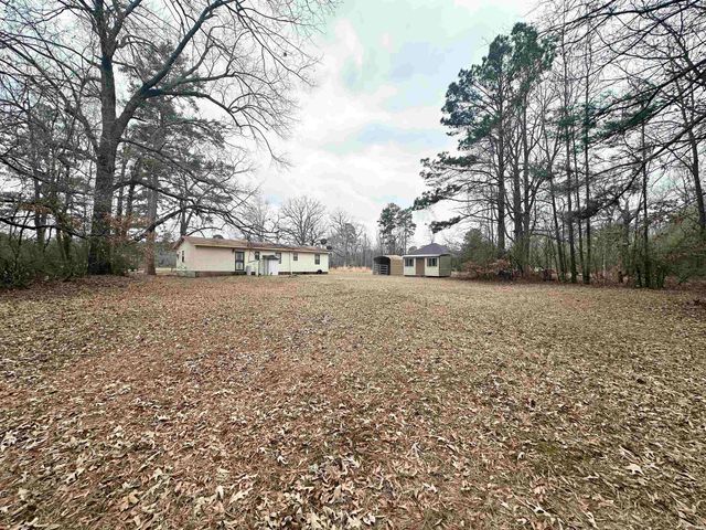 8033 Sulphur Springs Rd., Pine Bluff, AR 71603