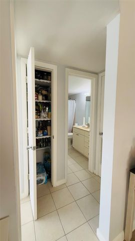 4200 Crystal Lake Dr 210, Deerfield Beach, FL 33064