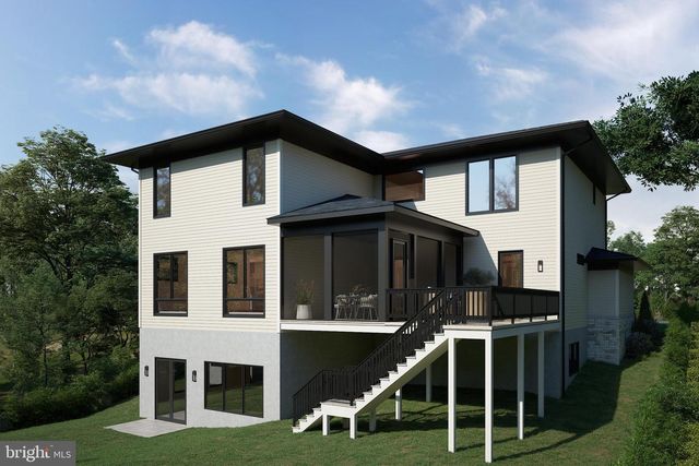 107 MOORE AVE SE, Vienna, VA 22180