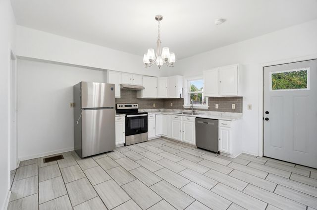 2210 Busse Street, Covington, KY 41014