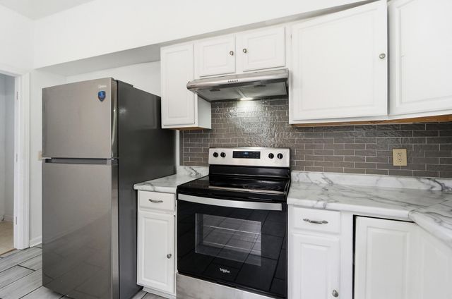 2210 Busse Street, Covington, KY 41014
