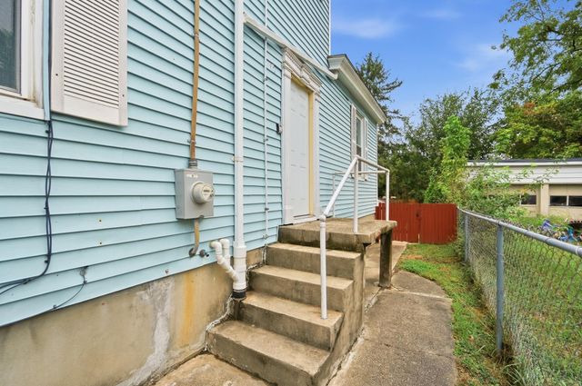 2210 Busse Street, Covington, KY 41014