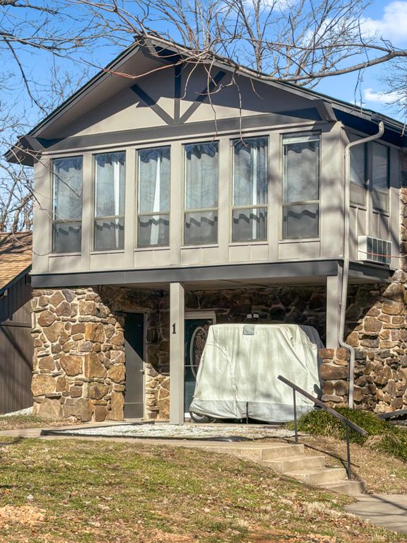 1 Fort Scott Lane, Afton, OK 74331