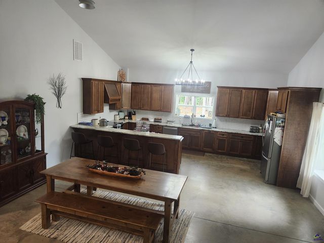 715 Perry Highway, Hawkinsville, GA 31036