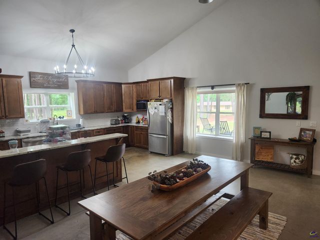715 Perry Highway, Hawkinsville, GA 31036
