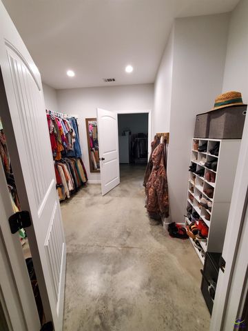 715 Perry Highway, Hawkinsville, GA 31036