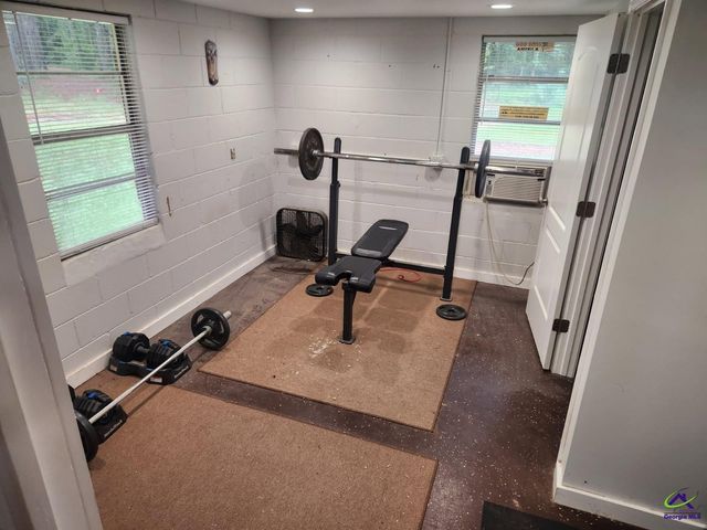 715 Perry Highway, Hawkinsville, GA 31036