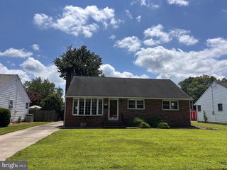 27 NEW JERSEY AVE, Pennsville, NJ 08070
