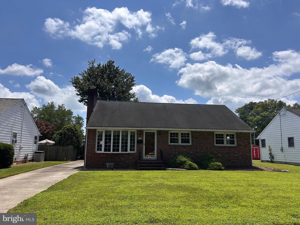 27 NEW JERSEY AVE, Pennsville, NJ 08070
