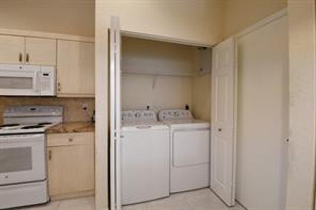 15396 Rosaire Ln 15396, Delray Beach, FL 33484