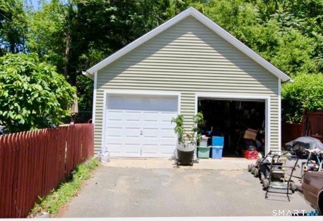 52 Catherine Street 2nd Floor, Stratford, CT 06615