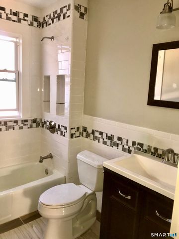 52 Catherine Street 2nd Floor, Stratford, CT 06615