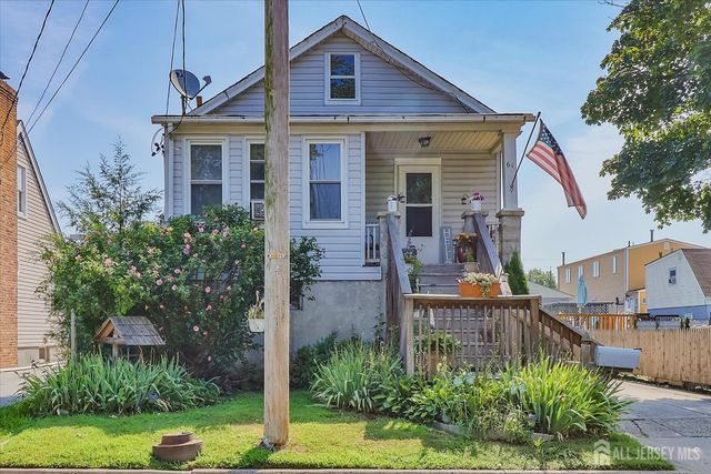 61 Redwood Ave Avenue, Edison, NJ 08817