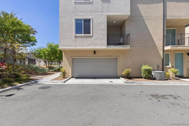 5222 Surfwalk Way 6, San Diego, CA 92154