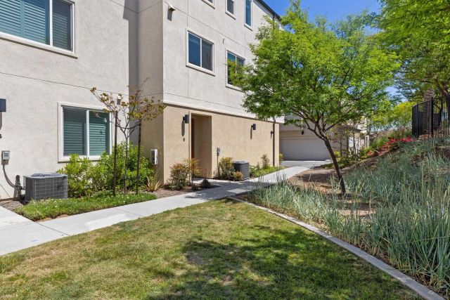 5222 Surfwalk Way 6, San Diego, CA 92154