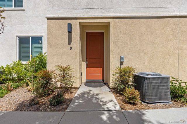 5222 Surfwalk Way 6, San Diego, CA 92154