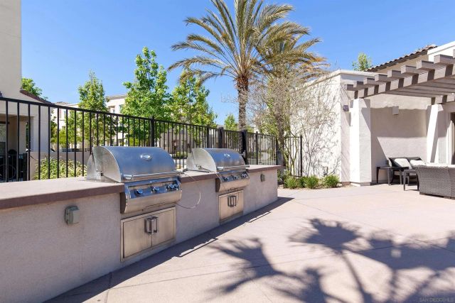 5222 Surfwalk Way 6, San Diego, CA 92154