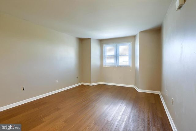 137 CHARTWOOD DR, Harrisburg, PA 17111