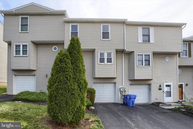 137 CHARTWOOD DR, Harrisburg, PA 17111
