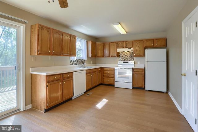 137 CHARTWOOD DR, Harrisburg, PA 17111