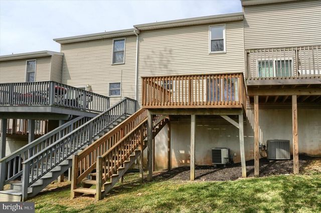 137 CHARTWOOD DR, Harrisburg, PA 17111