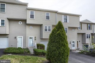 137 CHARTWOOD DR, Harrisburg, PA 17111